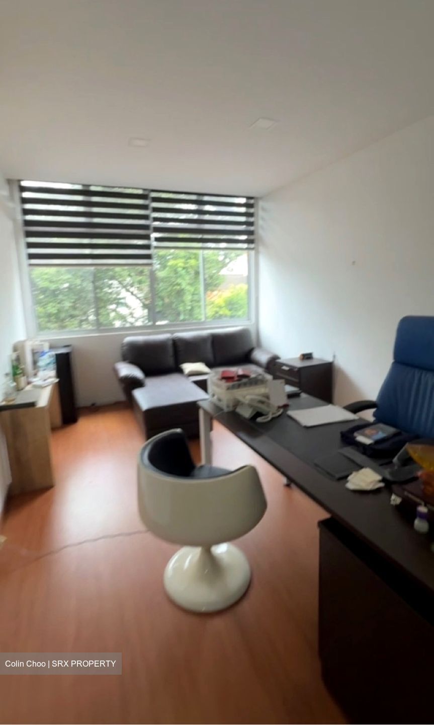 Jalan Senang (D14), Office #554456721